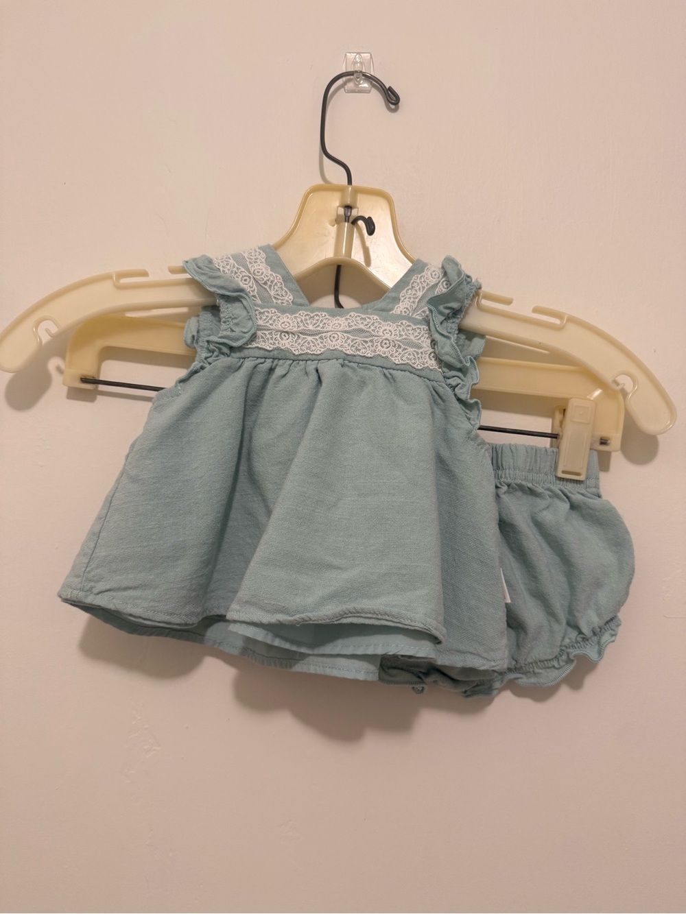 Tahari Baby girl aqua/mint blue ruffle tunic and bloomer set Lace-Trim boutique